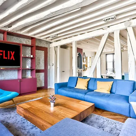 Le Marais Superb Apartment Terrace Paris Free Netflix-3
